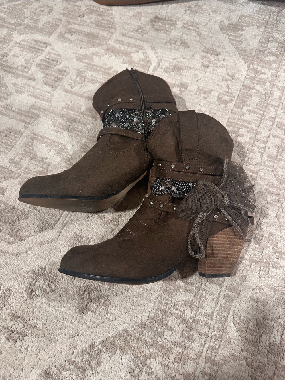 Dolce by Mojo Moxy Brown Briar Ankle Boots Size 11M
Side Zip 3" Heel